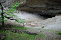 Bild: Die Höhle des Riesenfaultieres Bild: Die Höhle des Riesenfaultieres