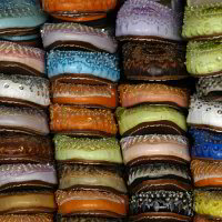 Bunte Schuhe Stapelweise Bunte Schuhe Stapelweise