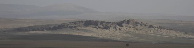 Die Landschaft verschwindet im Dunst Die Landschaft verschwindet im Dunst