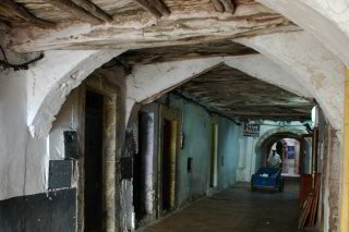 Überdachte Gasse Überdachte Gasse