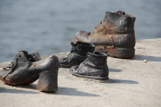 Holocaustmahnmal an der Donau