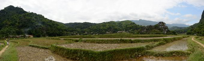 Ein Dorf auf dem Weg Ein Dorf auf dem Weg