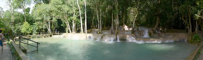 Ein Pool der Tad Se Wasserfälle Ein Pool der Tad Se Wasserfälle