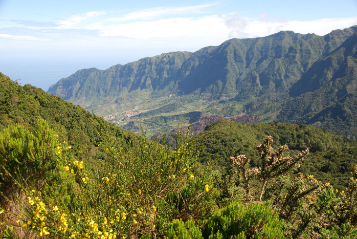 Blick auf das Tal von Lameiros Blick auf das Tal von Lameiros