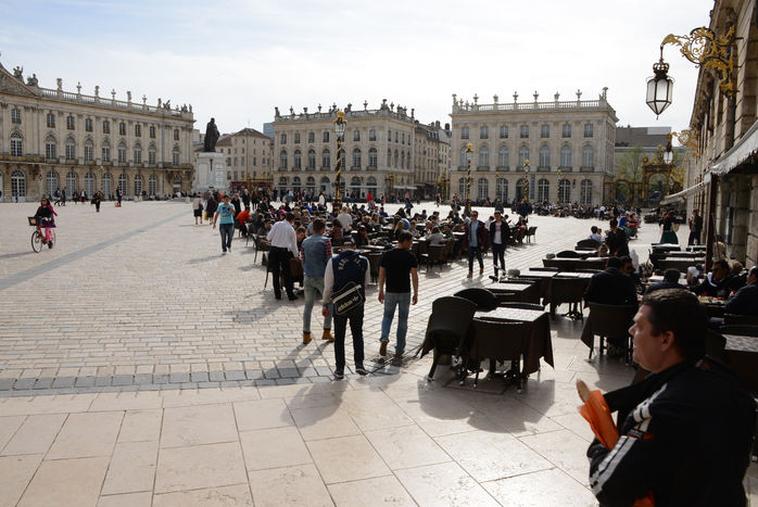 Cafe auf dem Place Stanislas Cafe auf dem Place Stanislas