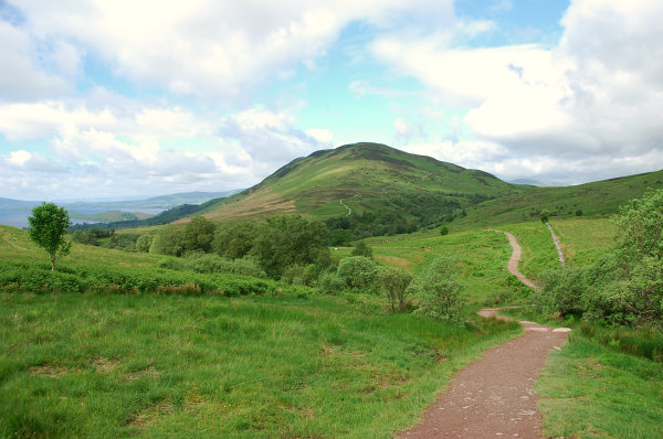 Da müssen wir hoch - auf den Conic Hill Da müssen wir hoch - auf den Conic Hill