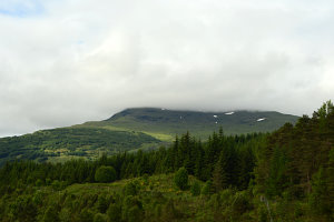 Bild: Ben Lui mit Schneeresten Bild: Ben Lui mit Schneeresten
