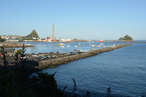 Bild: Der Blick morgens aus dem Camper auf die Tasman Sea und den Hafen Bild: Der Blick morgens aus dem Camper auf die Tasman Sea und den Hafen