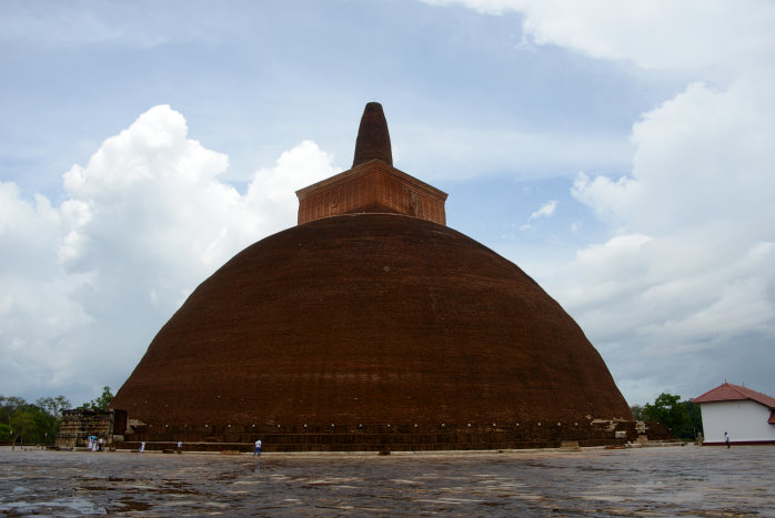 Ein anderer Stupa - Name leider vergessen Ein anderer Stupa - Name leider vergessen