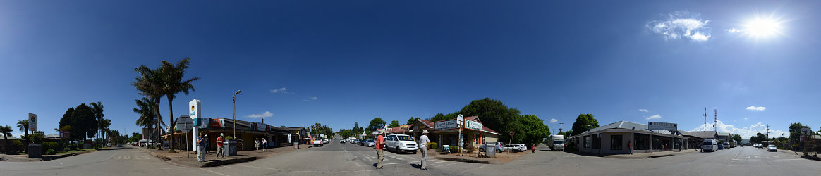 Bild: 360°-Panorama auf der Hauptkreuzung in Graskop Bild: 360°-Panorama auf der Hauptkreuzung in Graskop
