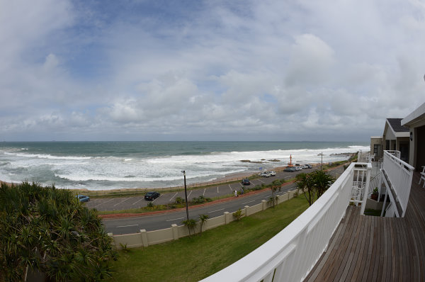 Blick über die Terrasse aufs Meer Blick über die Terrasse aufs Meer