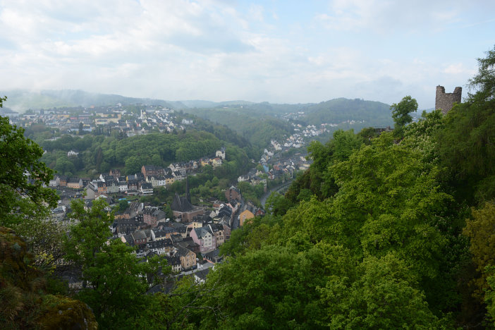 Idar-Oberstein im Morgennebel