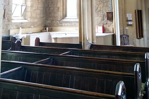 Bild: Die Küchenzeile in der Kirche Bild: Die Küchenzeile in der Kirche