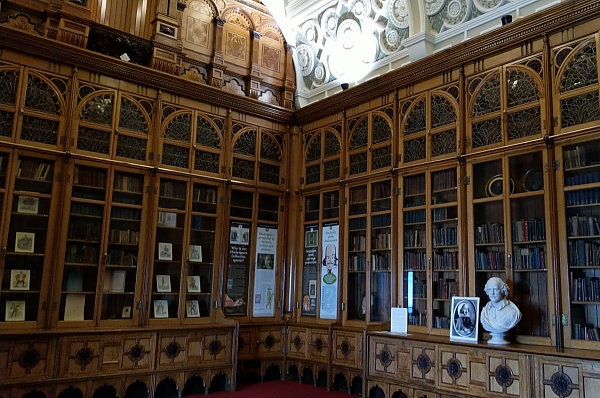 Ganz oben dreht sich alles um Shakespeare Ganz oben dreht sich alles um Shakespeare