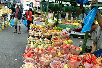 Bild: Draussen im uncovert Market ist es gefälliger Bild: Draussen im uncovert Market ist es gefälliger