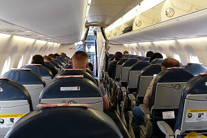 Bild: Inside EMBRAER190 Bild: Inside EMBRAER190