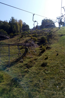 Bild: Mit dem Skilift hoch Bild: Mit dem Skilift hoch