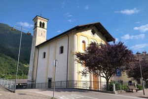 Die Kirche in Lenzumo Die Kirche in Lenzumo