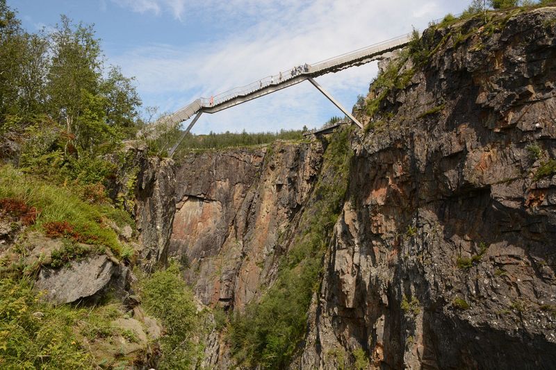 Brücken über schwindeleregende Schluchten Brücken über schwindeleregende Schluchten