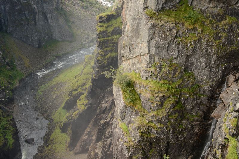 Da geht's ganz schön runter Da geht's ganz schön runter