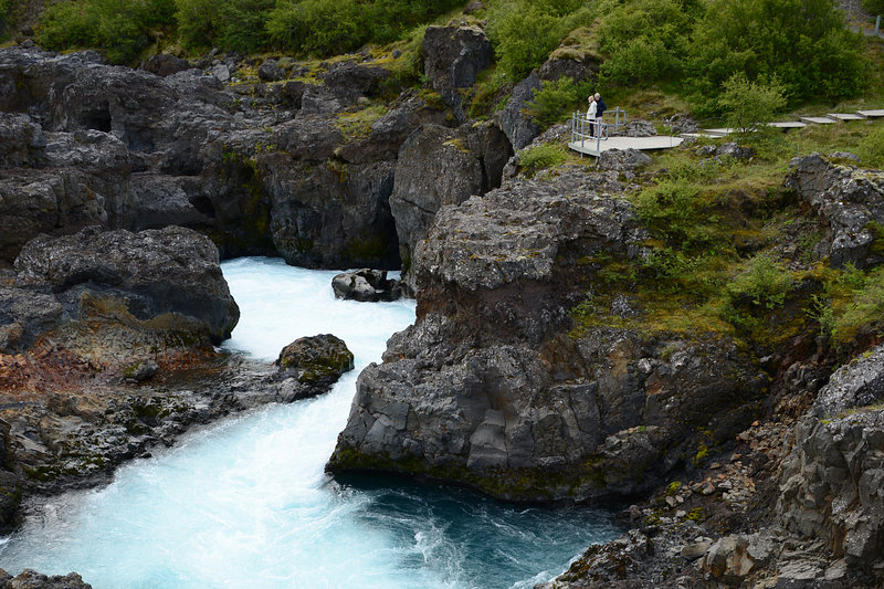 Etwas weiter kommt man zum Barnafoss Etwas weiter kommt man zum Barnafoss
